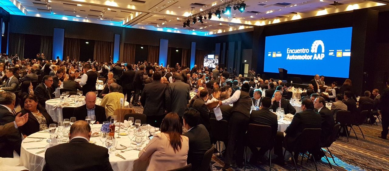 El sector automotriz regional se reunió en Lima