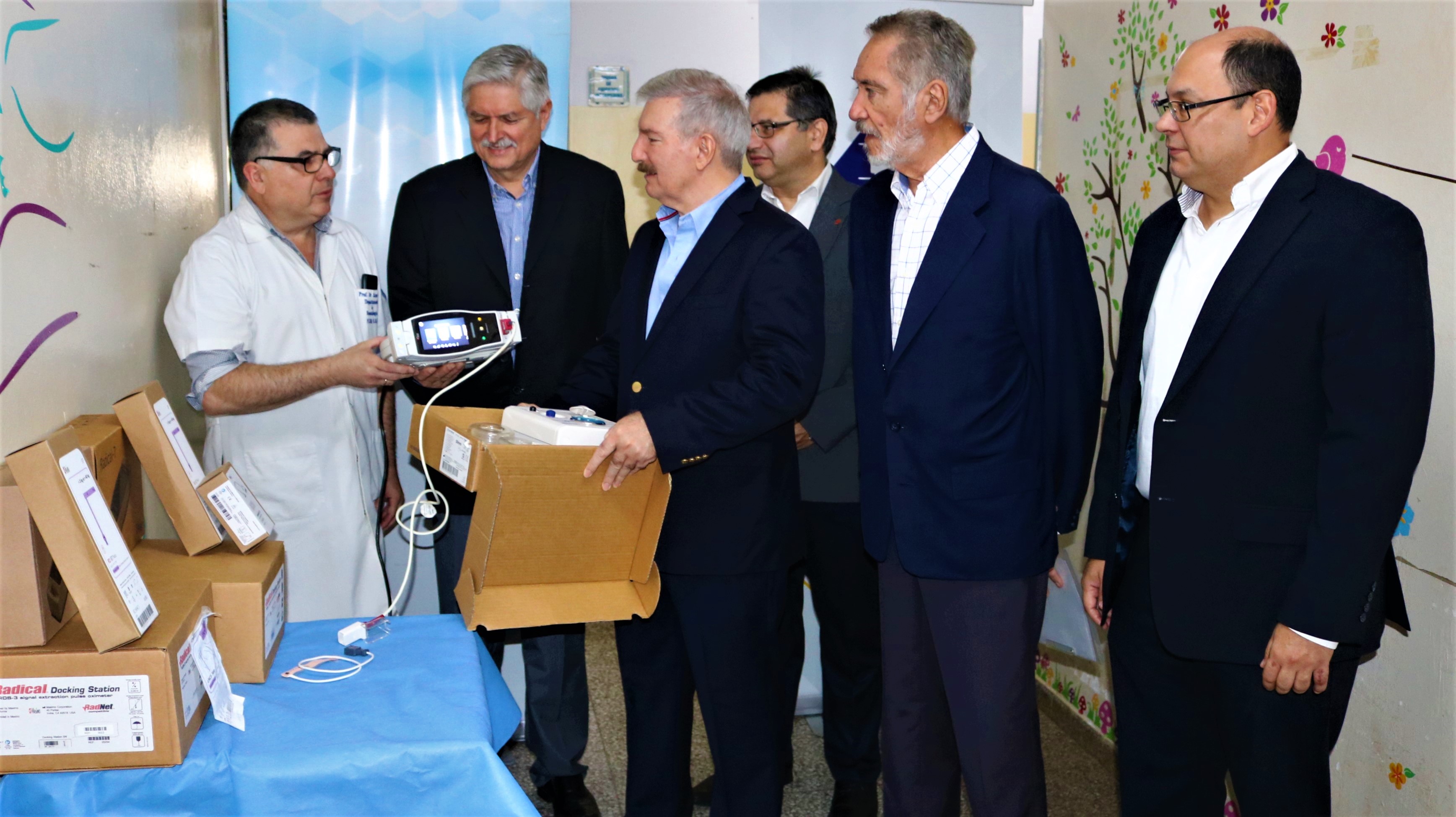 CADAM entregó donación de equipos médicos al Hospital de Clínicas